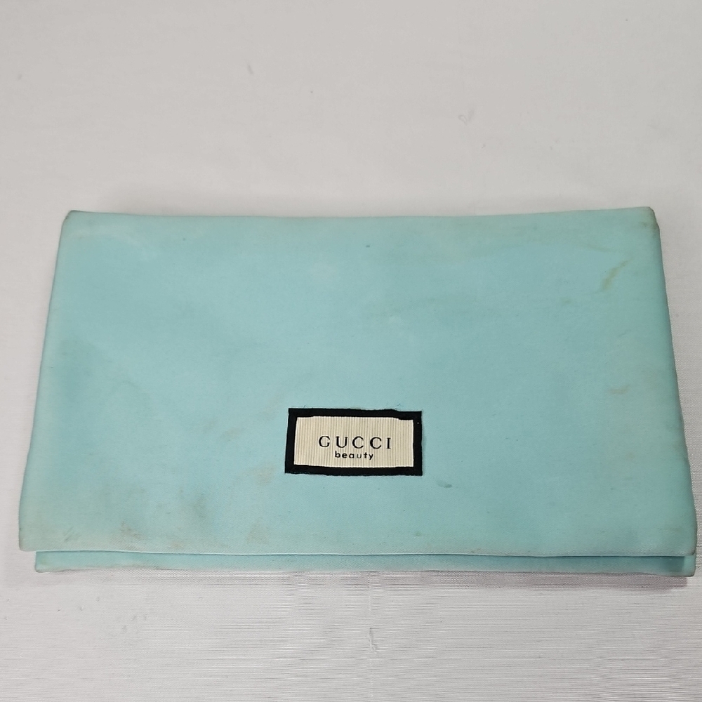 Gucci Beauty Light Blue Cosmetic Pouch With Magnetic Closure